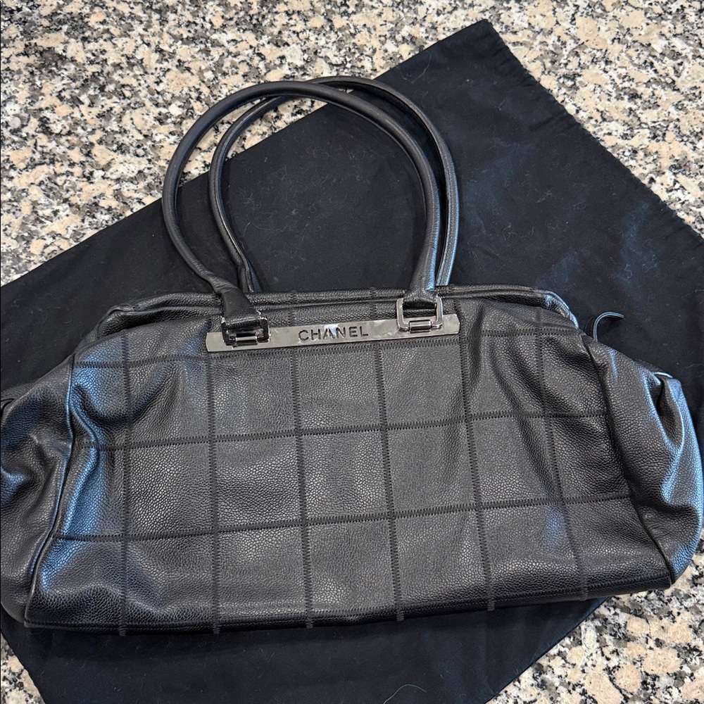 CHANEL Black Grid Pattern Leather Tote